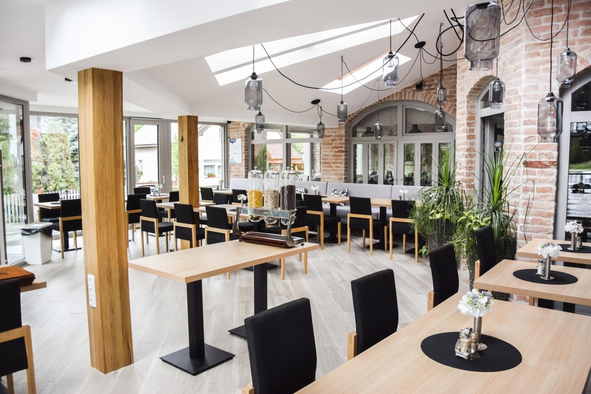Csikar Csarda Es Panzio Hotel Koszeg Luaran gambar